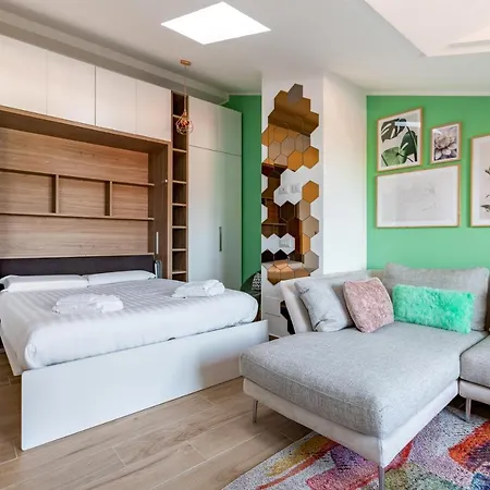 Cozy Studio W/Parking 5 Min Walk From The Bus Stop Milan Exterior photo