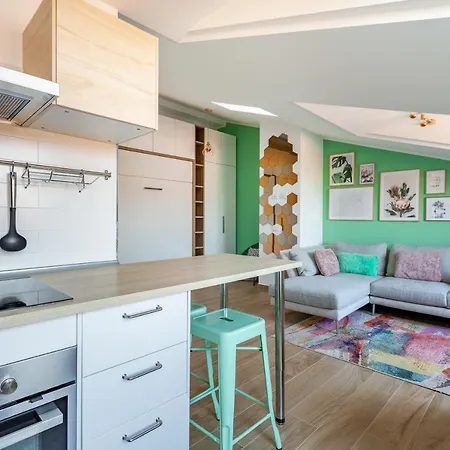 Cozy Studio W/Parking 5 Min Walk From The Bus Stop Milan Exterior photo